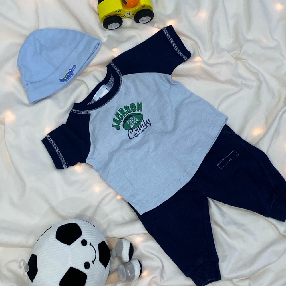 Old Navy Light Blue Baby T-shirt